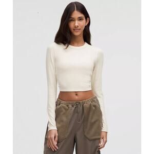 Hold Tight Straight Hem Cropped LS NWT